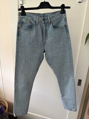 Levi's Light Wash Straight Leg Jeans